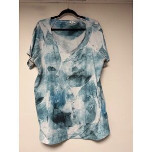 Cato V-Neck Top Women 22/24W Blue White Excellent Abstract Studded Short Sleeve